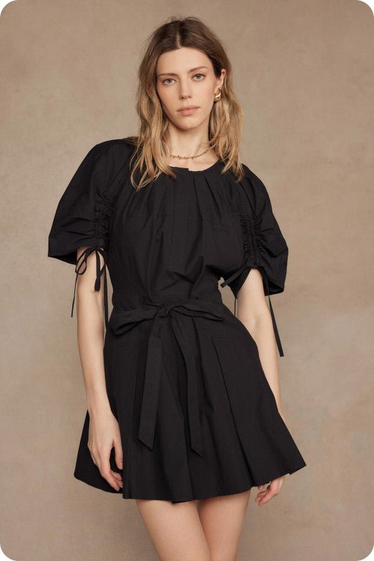Aitana Vestido Mini Plisado con Detalle Fruncido - Betsy Clothing Store
