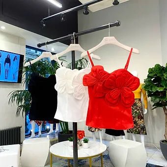 Blusa de Tirantes con Doble Flor en Relieve Gracia Brand - Betsy Clothing Store