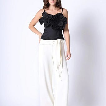Blusa de Tirantes con Doble Flor en Relieve Gracia Brand - Betsy Clothing Store