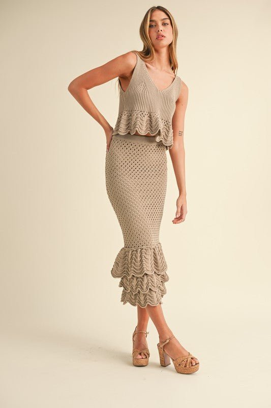 Conjunto de Crochet con Top de Tirantes y Falda Midi - Betsy Clothing Store