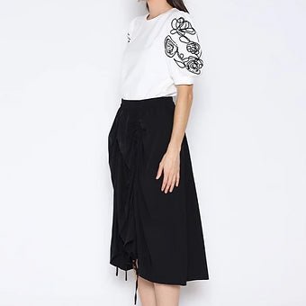 Joaquina Romántica Blusa con Detalles Florales y Mangas Abullonadas - Betsy Clothing Store