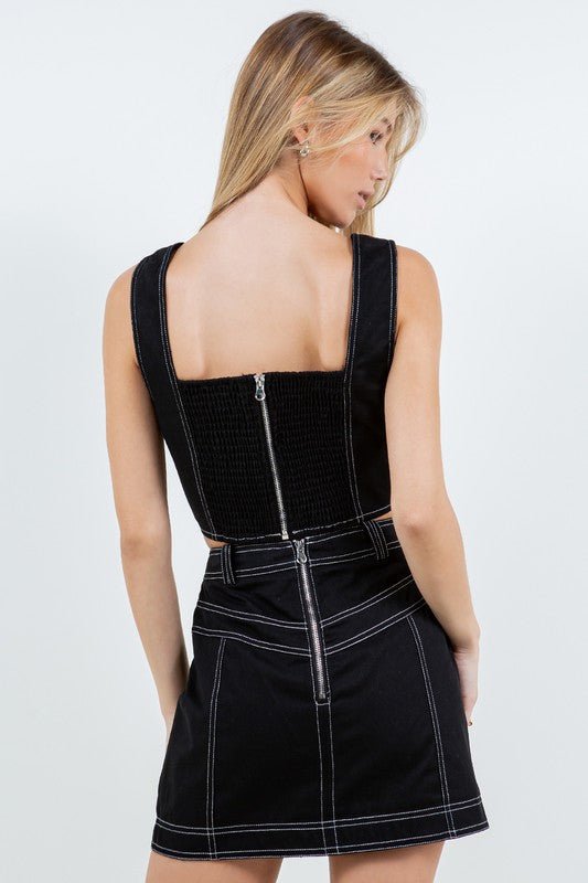 Kim Set Top y Falda Mini con Detalles de Botones y Bolsillos Frontales - Betsy Clothing Store