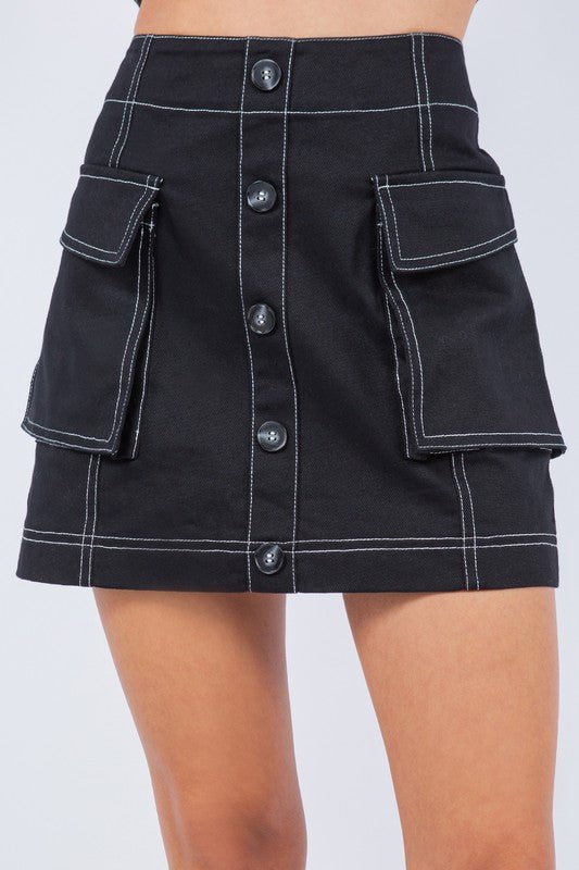 Kim Set Top y Falda Mini con Detalles de Botones y Bolsillos Frontales - Betsy Clothing Store