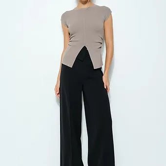 Pilar Pantalón Amplio de Talle Alto con Detalle de Cadena - Betsy Clothing Store