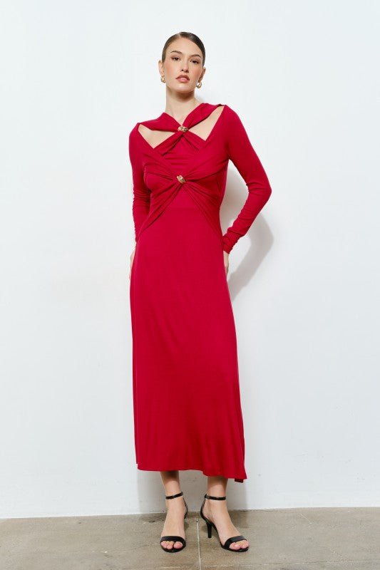 Vestido con Aros Dorados, Corte Frontal y Detalle Twist - Betsy Clothing Store