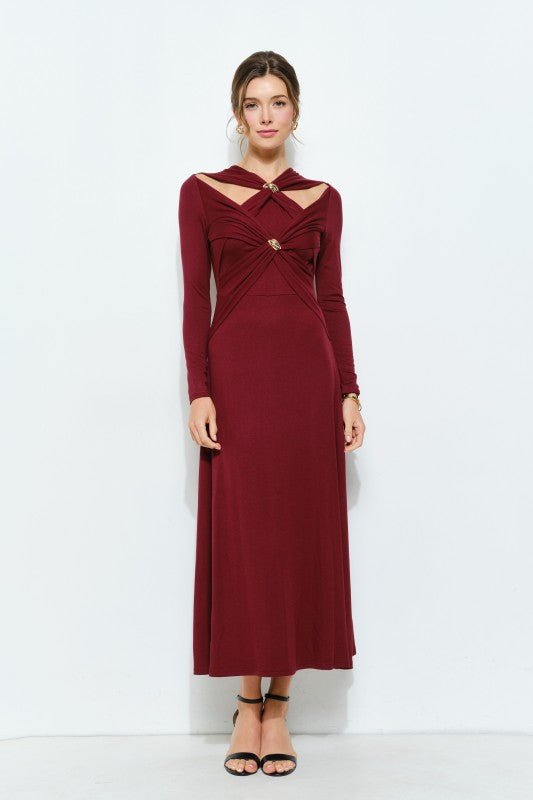 Vestido con Aros Dorados, Corte Frontal y Detalle Twist - Betsy Clothing Store