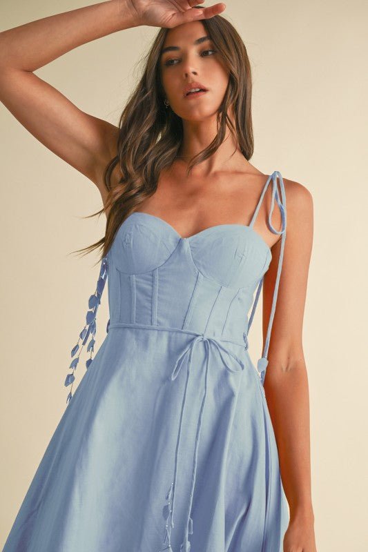 Vestido Midi Celeste con Lazos y Bustier - Betsy Clothing Store