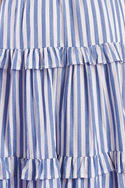 Vestido Midi Rayado con Volantes y Cinturón - Betsy Clothing Store
